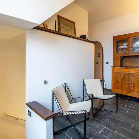 Historic Borgo Campidoglio 5 Apartment *